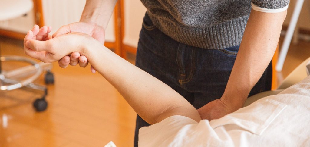 elbow instability
